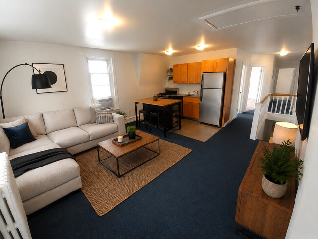 401 S 51st St, Unit 3rd Floor