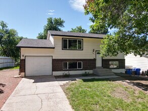 4775 S Splendid Cir in Colorado Springs, CO - Building Photo - Building Photo