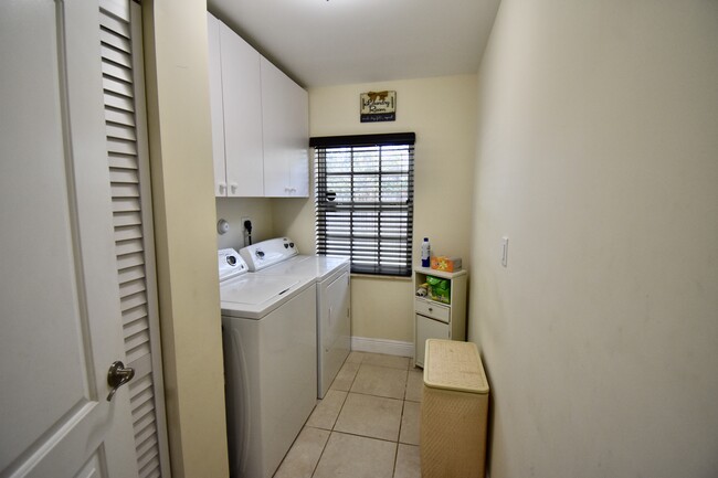 1473 NE 48th St in Pompano Beach, FL - Foto de edificio - Building Photo