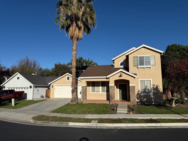 1308 Hamlet Ct in Tracy, CA - Building Photo - Building Photo