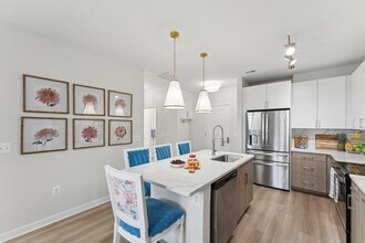 10755 Fairgrounds Dr, Unit 433 in Fairfax, VA - Building Photo - Building Photo