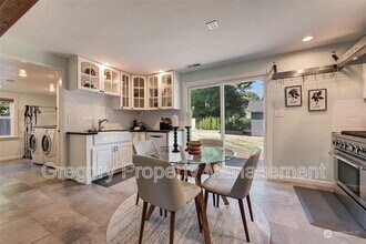 9772 NE 124th Pl in Kirkland, WA - Building Photo - Building Photo