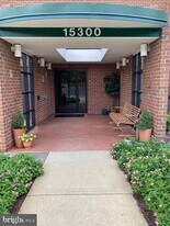 15300 Beaverbrook Ct in Silver Spring, MD - Building Photo