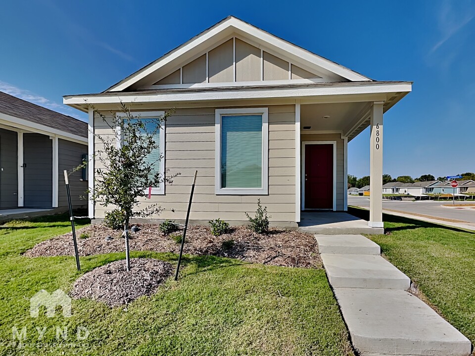 6800 Sunbeam Cir in Princeton, TX - Building Photo