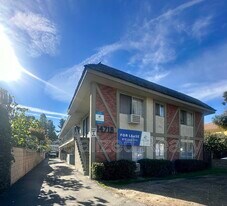14718 Sylvan St in Los Angeles, CA - Building Photo