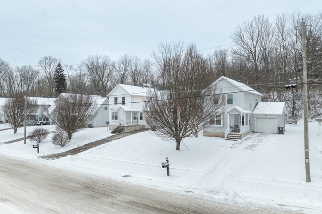 Cherry Homes in Canton, OH - Foto de edificio - Building Photo
