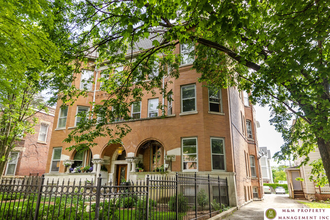 Kenton House in Oak Park, IL - Foto de edificio - Building Photo