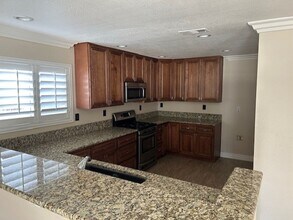 44706 Calle Lopez in Temecula, CA - Building Photo - Building Photo
