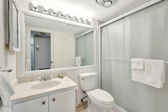 2320 SW 22nd Ave, Unit 211 in Delray Beach, FL - Building Photo - Building Photo