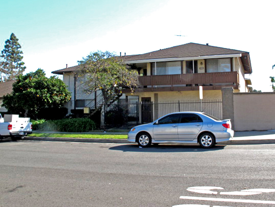 3702 S Marine St in Santa Ana, CA - Building Photo