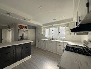 216 Elm St in Rome, NY - Building Photo - Building Photo