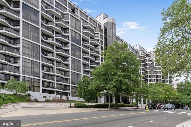 property at 1530 Key Blvd