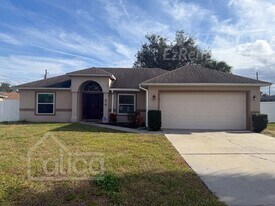 1143 Madura Dr in Deltona, FL - Building Photo