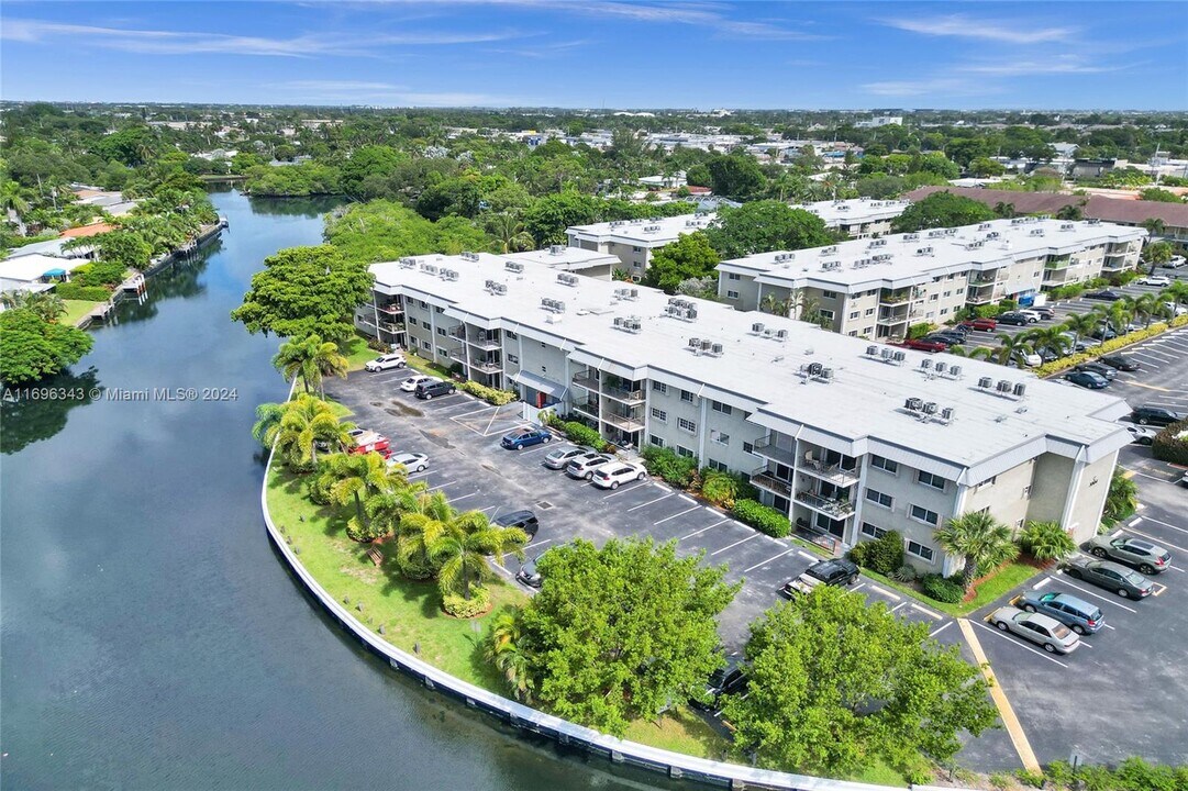 3004 NE 5th Terrace in Fort Lauderdale, FL - Foto de edificio