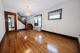 1267 Hewitt Ave in St. Paul, MN - Foto de edificio - Building Photo