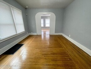 668 Lindell Ave in Louisville, KY - Building Photo - Building Photo