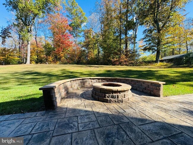 property at 34 Oak Rd
