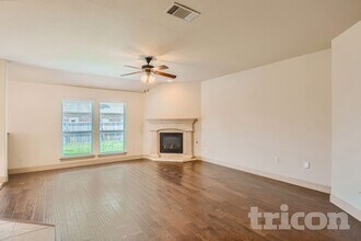 178 Charleston Ln in Royse City, TX - Foto de edificio - Building Photo