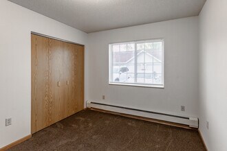 Swisshelm Village Apartments in St. Cloud, MN - Foto de edificio - Interior Photo