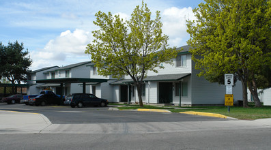 Sunnyridge Village Apartments in Nampa, ID - Building Photo - Building Photo