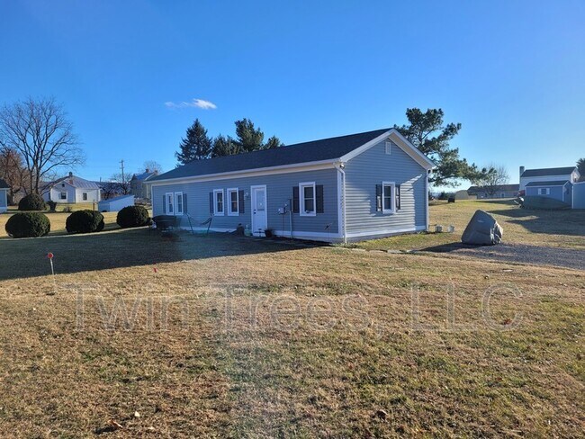 property at 5942 Lonas St