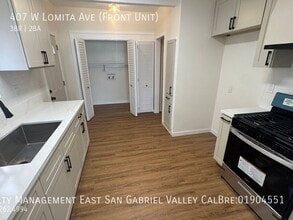 407 W Lomita Ave in Glendale, CA - Building Photo - Building Photo