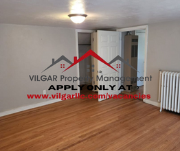1044 Polk St-Unit -Top in Gary, IN - Building Photo - Building Photo