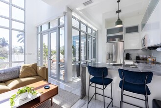 3062 Bird Ave in Miami, FL - Building Photo - Building Photo