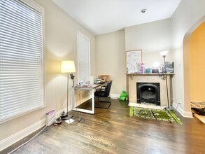 2127 W Bowler St in Chicago, IL - Building Photo - Building Photo