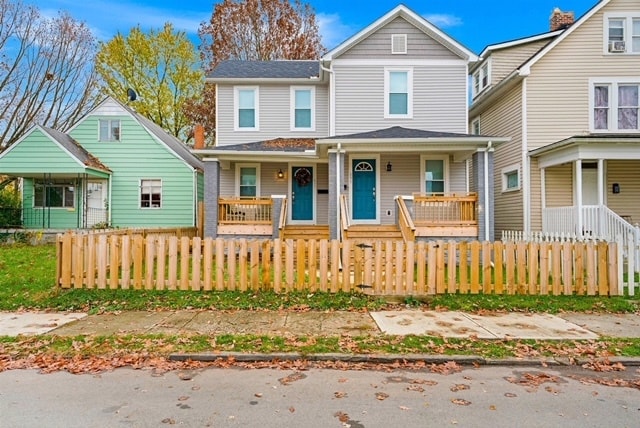 695 Reinhard Ave, Unit 695