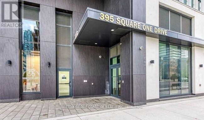 395 Square One Dr in Mississauga, ON - Building Photo - Building Photo