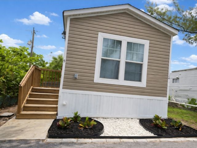 5 George St in West Palm Beach, FL - Building Photo