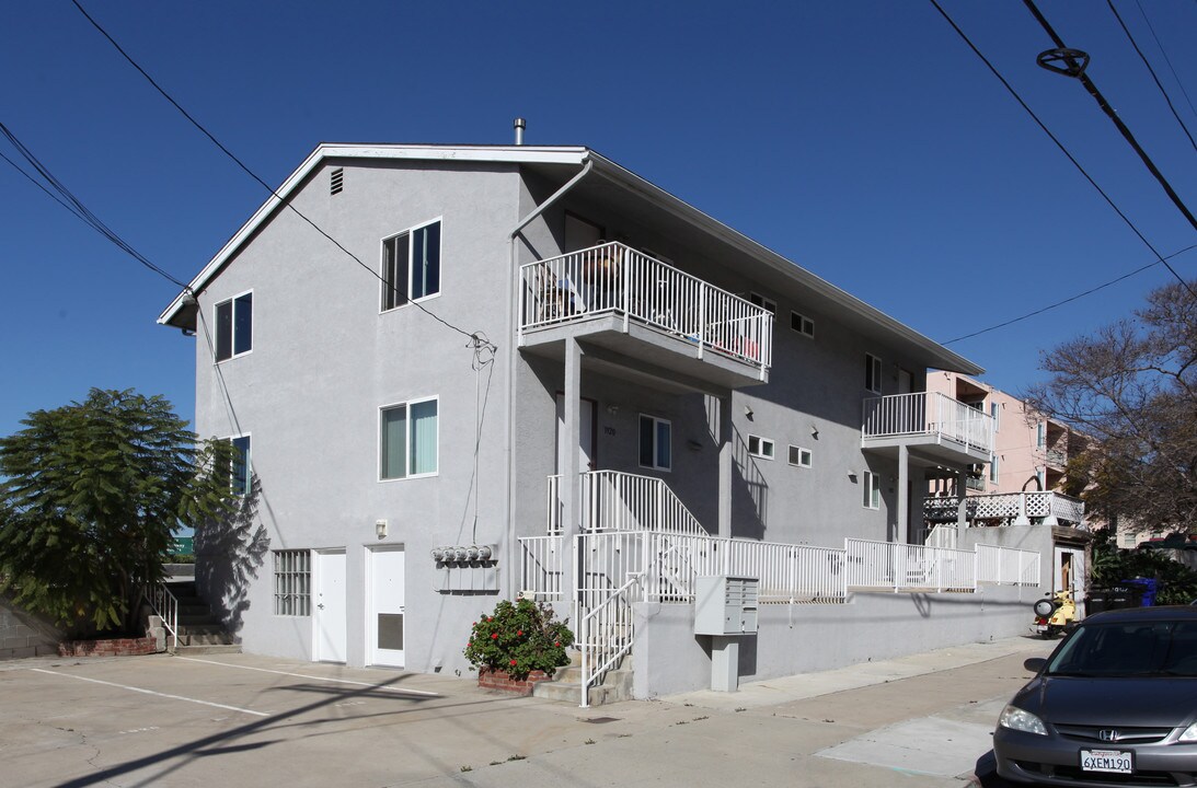 1920-1926 Front St in San Diego, CA - Building Photo