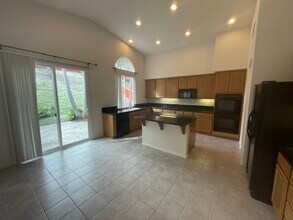 530 Burga Loop in Chula Vista, CA - Building Photo - Building Photo
