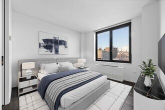 250 E Houston St, Unit 3J in New York, NY - Foto de edificio - Building Photo