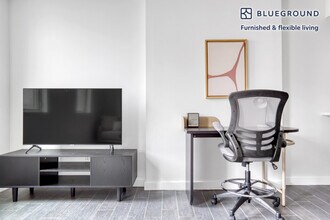 516 Lorimer St-Unit -FL1-ID796 in Brooklyn, NY - Building Photo - Building Photo