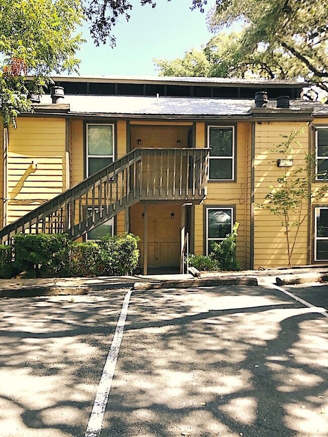 property at 1000 W 26th St