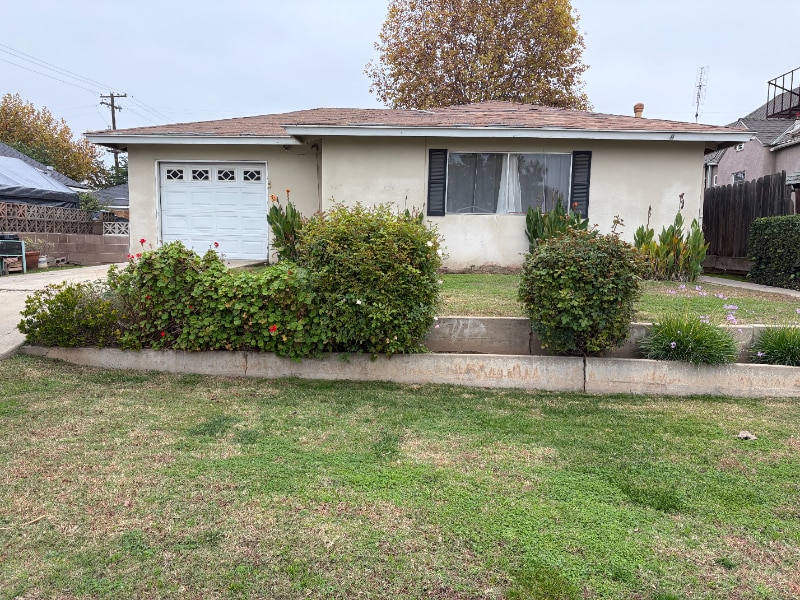 508 Tait Ave in Sanger, CA - Foto de edificio