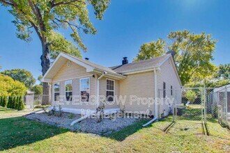 321 Albany St in Indianapolis, IN - Building Photo - Building Photo