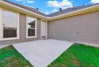 100 Brookside Dr photo'