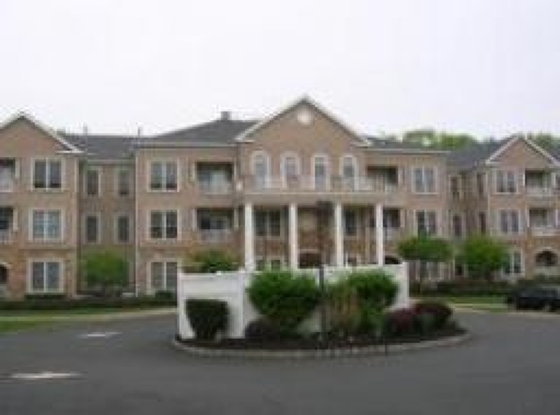 1104 Carter Dr-Unit -1104 in Rockaway, NJ - Foto de edificio