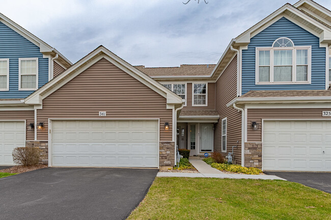 property at 341 W Prairie Cir