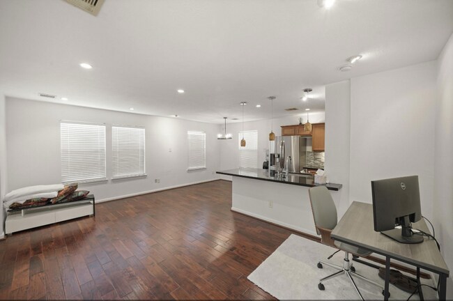 1521 Saulnier St in Houston, TX - Building Photo - Building Photo