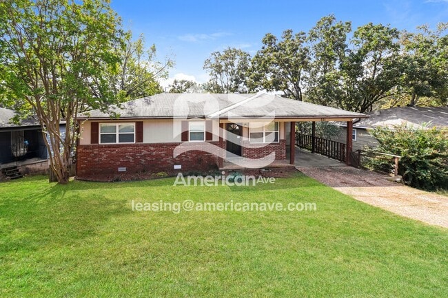 property at 501 Lindenhurst Dr