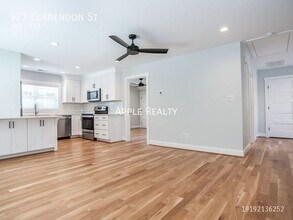 927 Clarendon St in Durham, NC - Building Photo - Building Photo