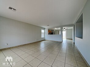 11903 W Cabrillo Dr in Arizona City, AZ - Building Photo - Building Photo