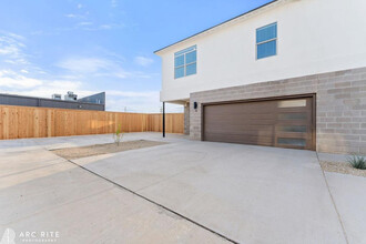 310 Homestead Ave in Lubbock, TX - Building Photo - Building Photo