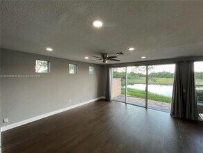 4790 SW 165th Ave in Hollywood, FL - Building Photo - Building Photo