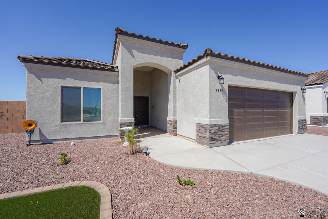 3490 S Sage Ave in Yuma, AZ - Building Photo