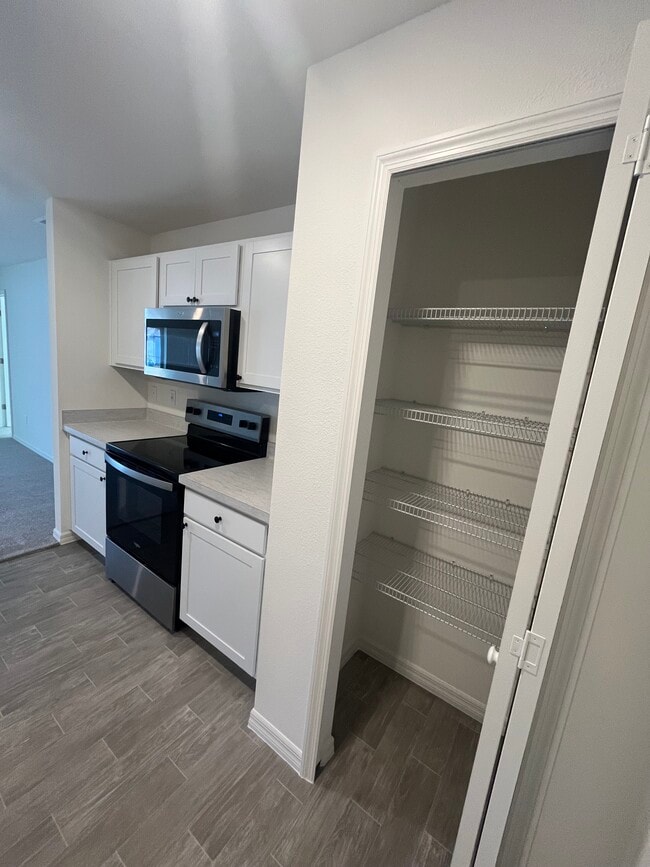 27 Wood Cedar Dr in Palm Coast, FL - Foto de edificio - Building Photo